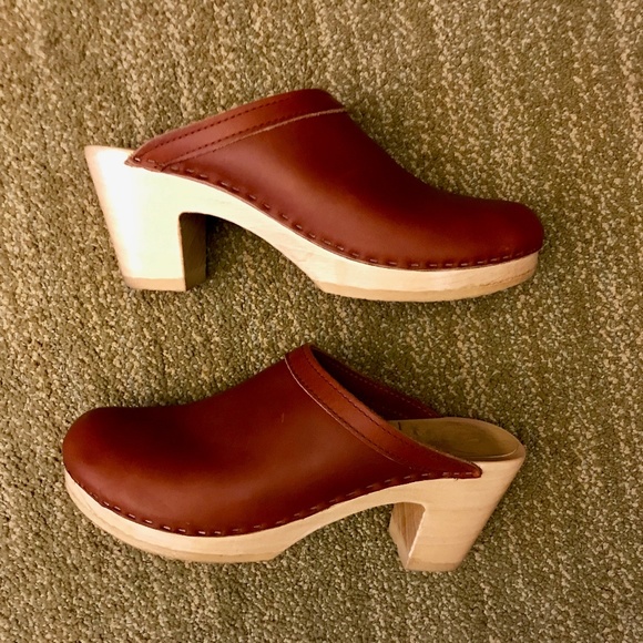 no 6 old school clog bourbon